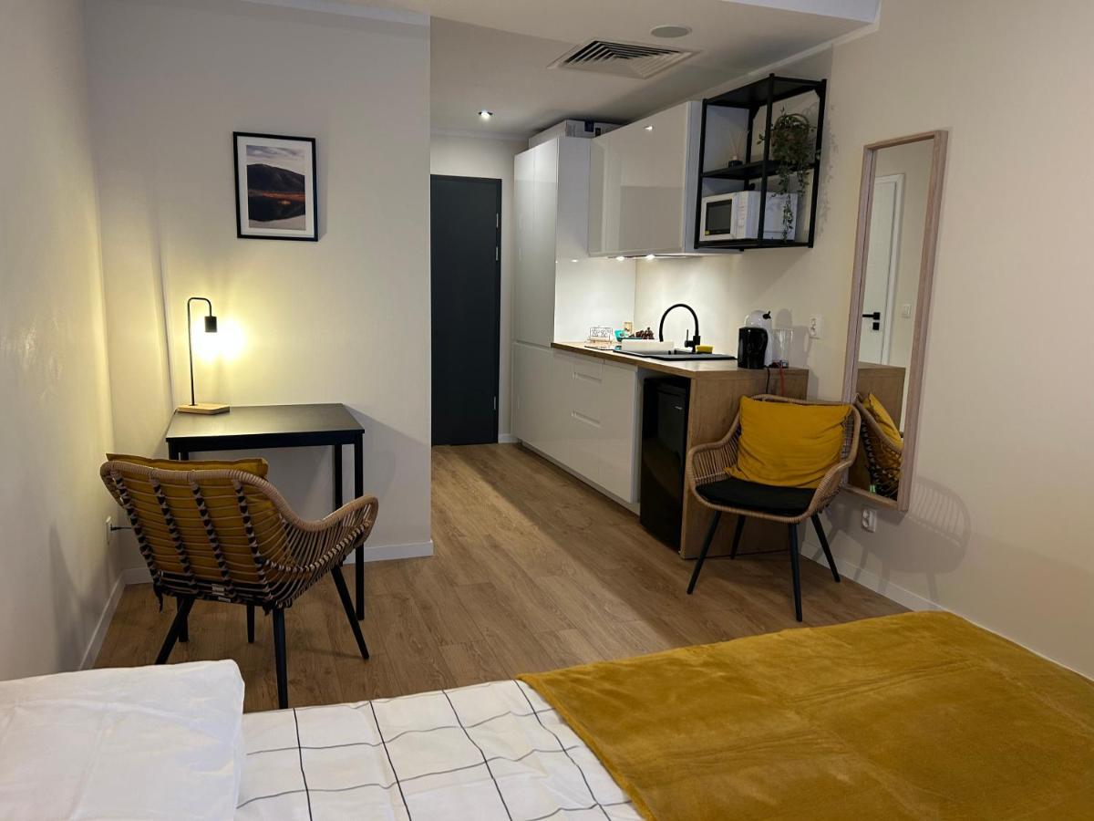 Apartamenty Pl. Wolnosci 6 Poznań Exteriör bild