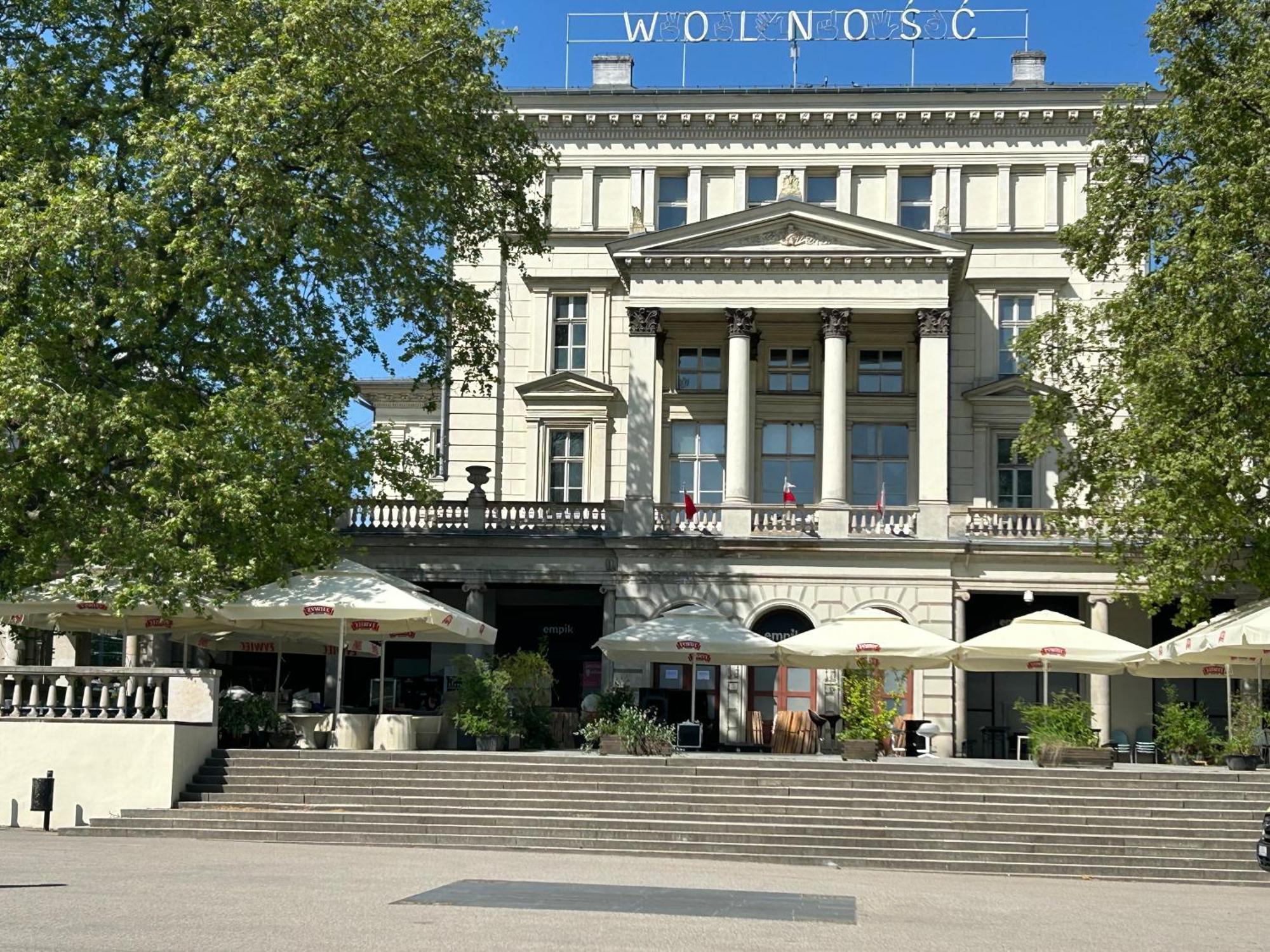 Apartamenty Pl. Wolnosci 6 Poznań Exteriör bild